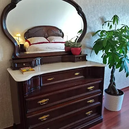Homestay Old Cork Tree Villa *